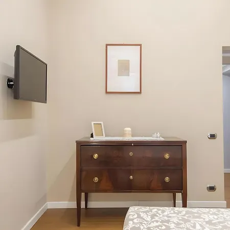 White House In - Via Nazionale Appartamento *